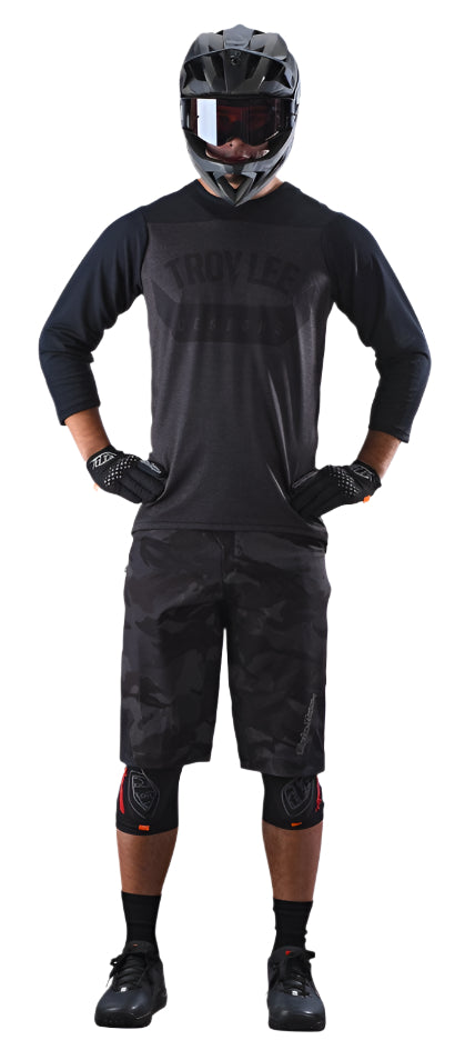 TROY LEE DESIGN RUCKUS SHORT SPRAY CAMO BLACK
