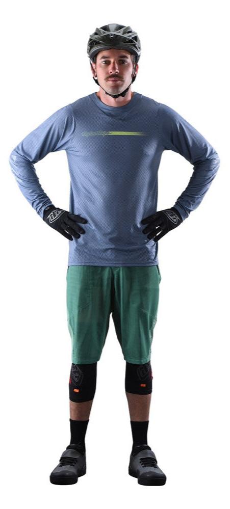 TROY LEE DESIGNS SKYLINE AIR SHORT GLASS - GREEN FRONT