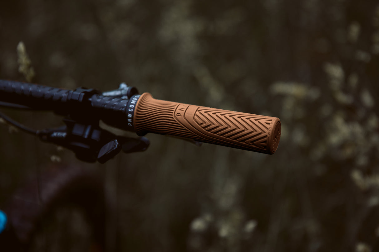 PNW Grip Loam Regular Peanut Butter