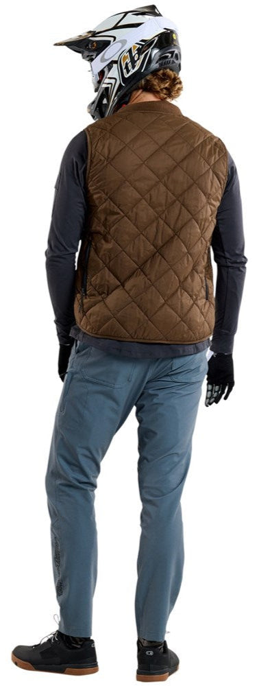 Troy Lee Designs RUCKUS RIDE VEST MONO CHOCOLATE BACK FACING MODEL