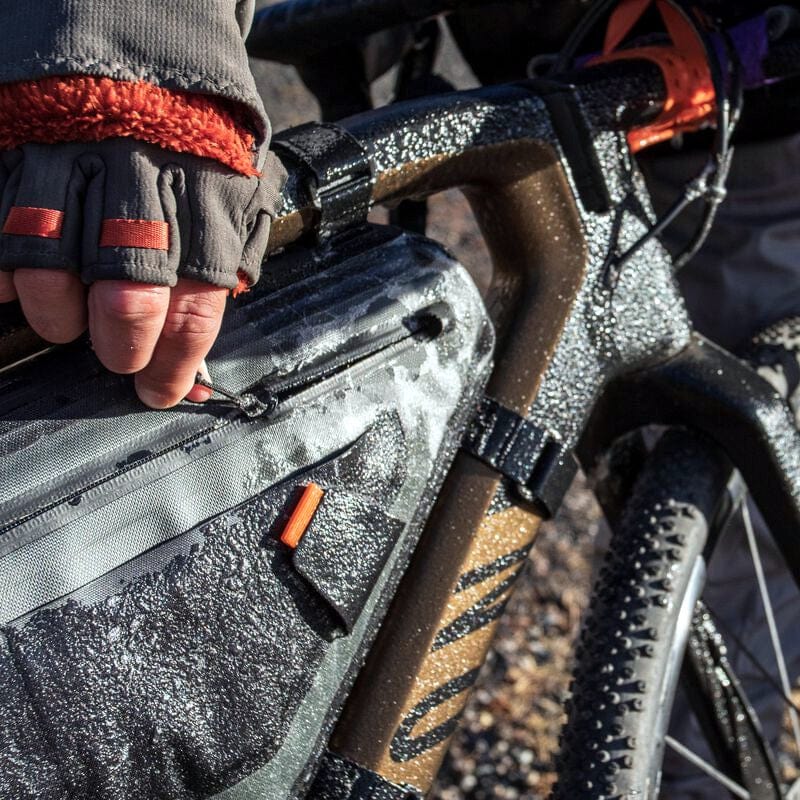 Blackburn Outpost Elite Medium/Short Frame Bag Grey