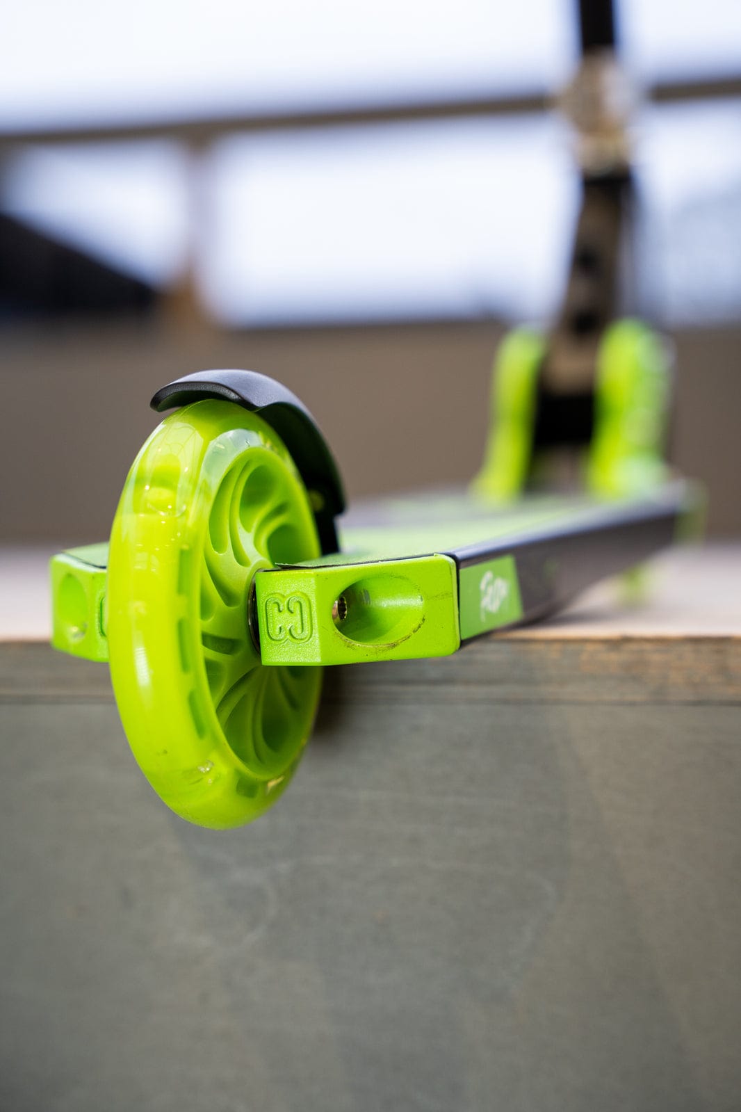 CORE Kids Foldy Scooter Green with LED Wheels