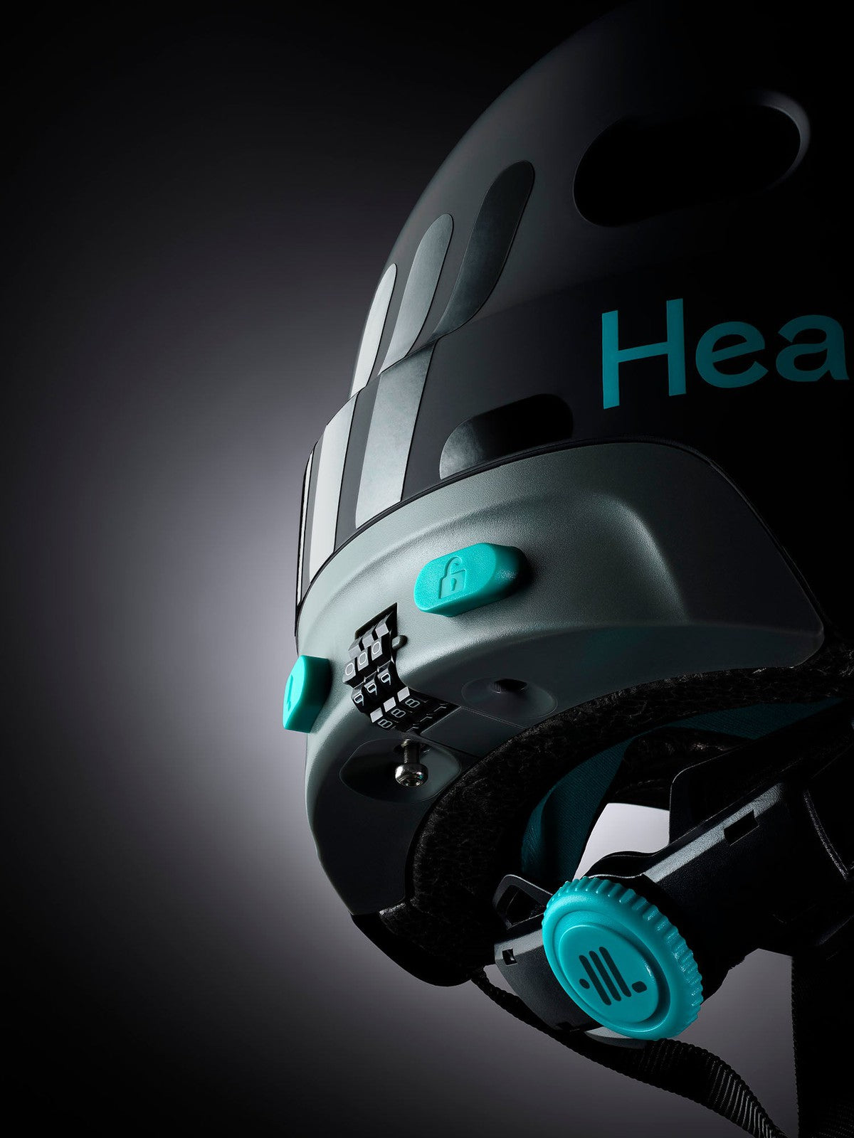 Headlokt Lockable Bike/Scooter Helmet Matte Black