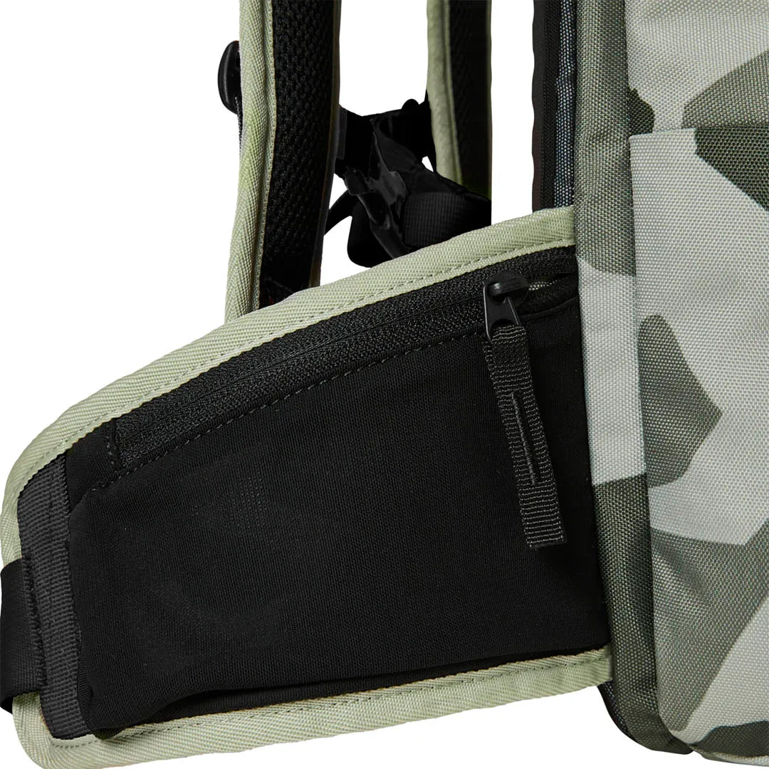 Fox Utility 18L Hydration Pack- Lge Green Camo