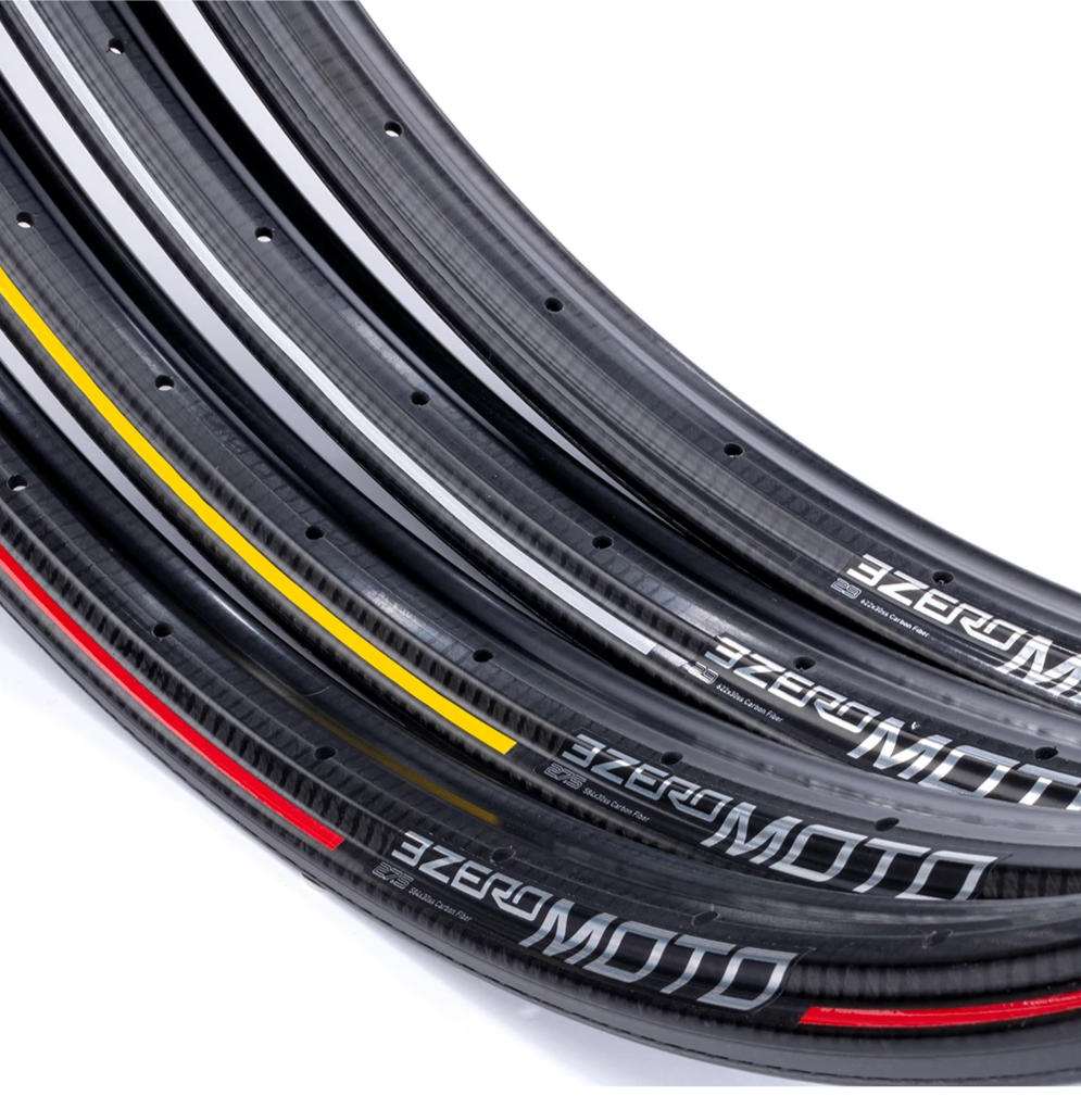 ZIPP RIM FRONT 3ZERO MOTO TLESS 29 32h Silver/RS Red Graphic