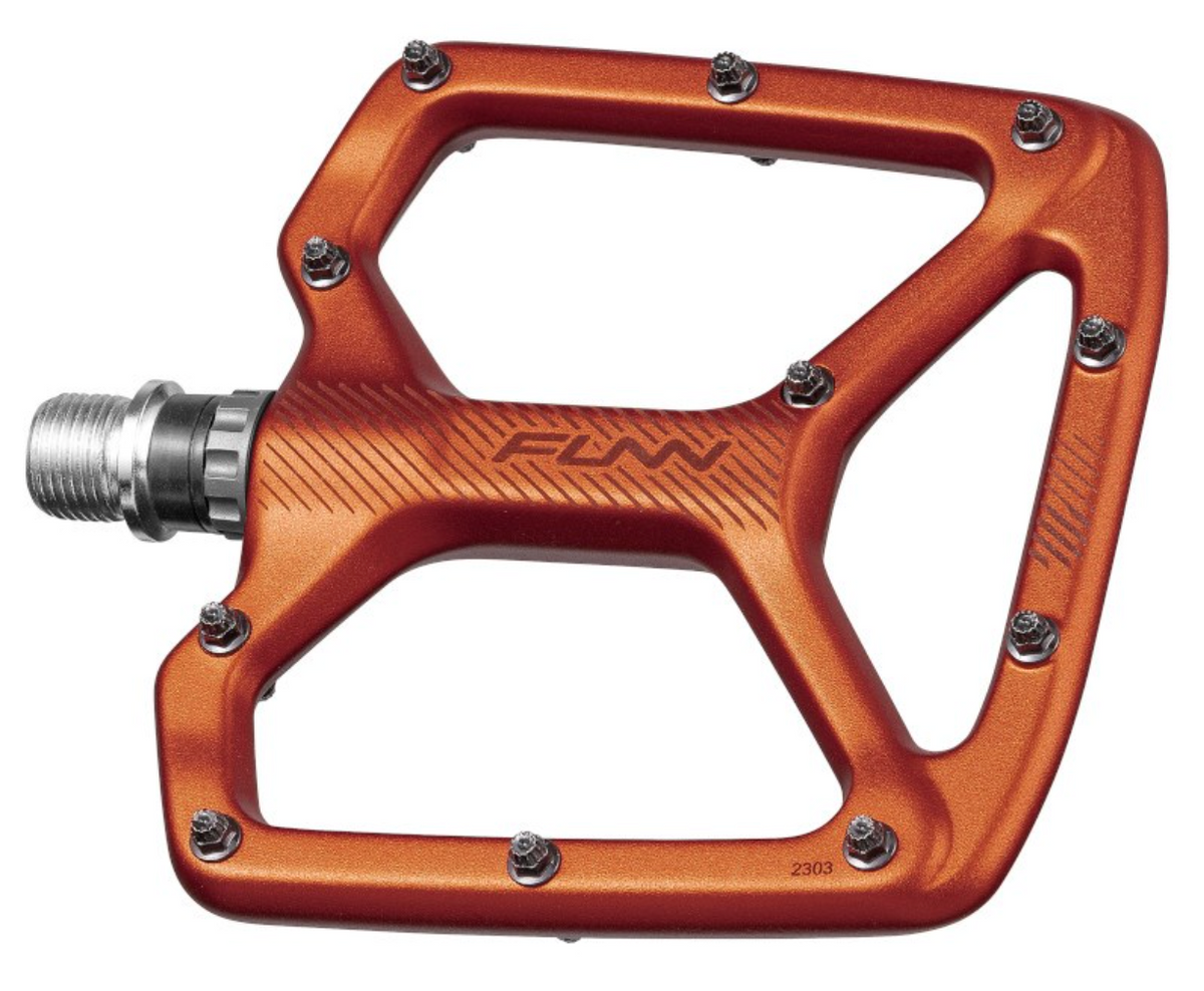 Funn Python V2 Flat Pedal with Long Pins