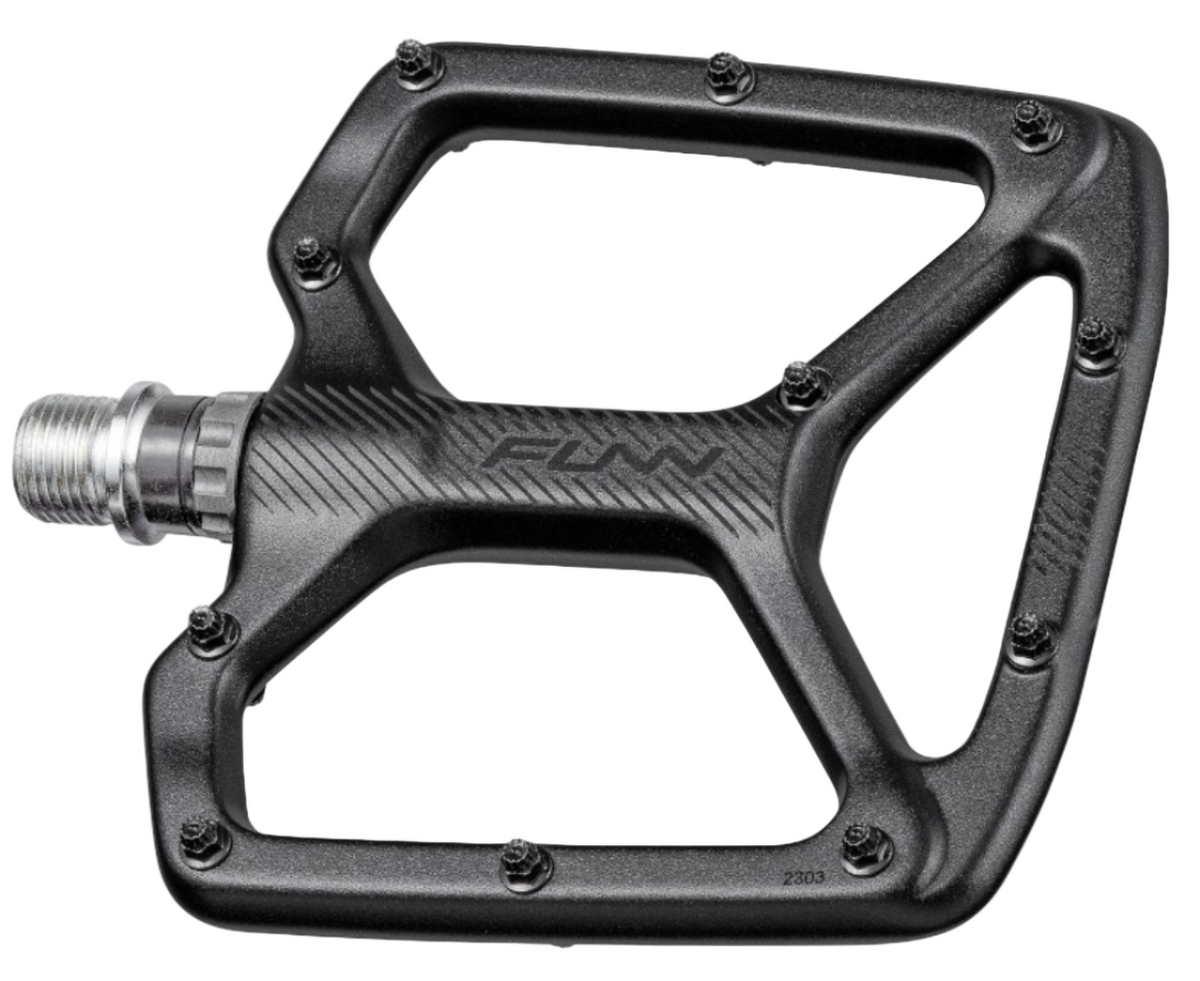 Funn Python V2 Flat Pedal with Long Pins