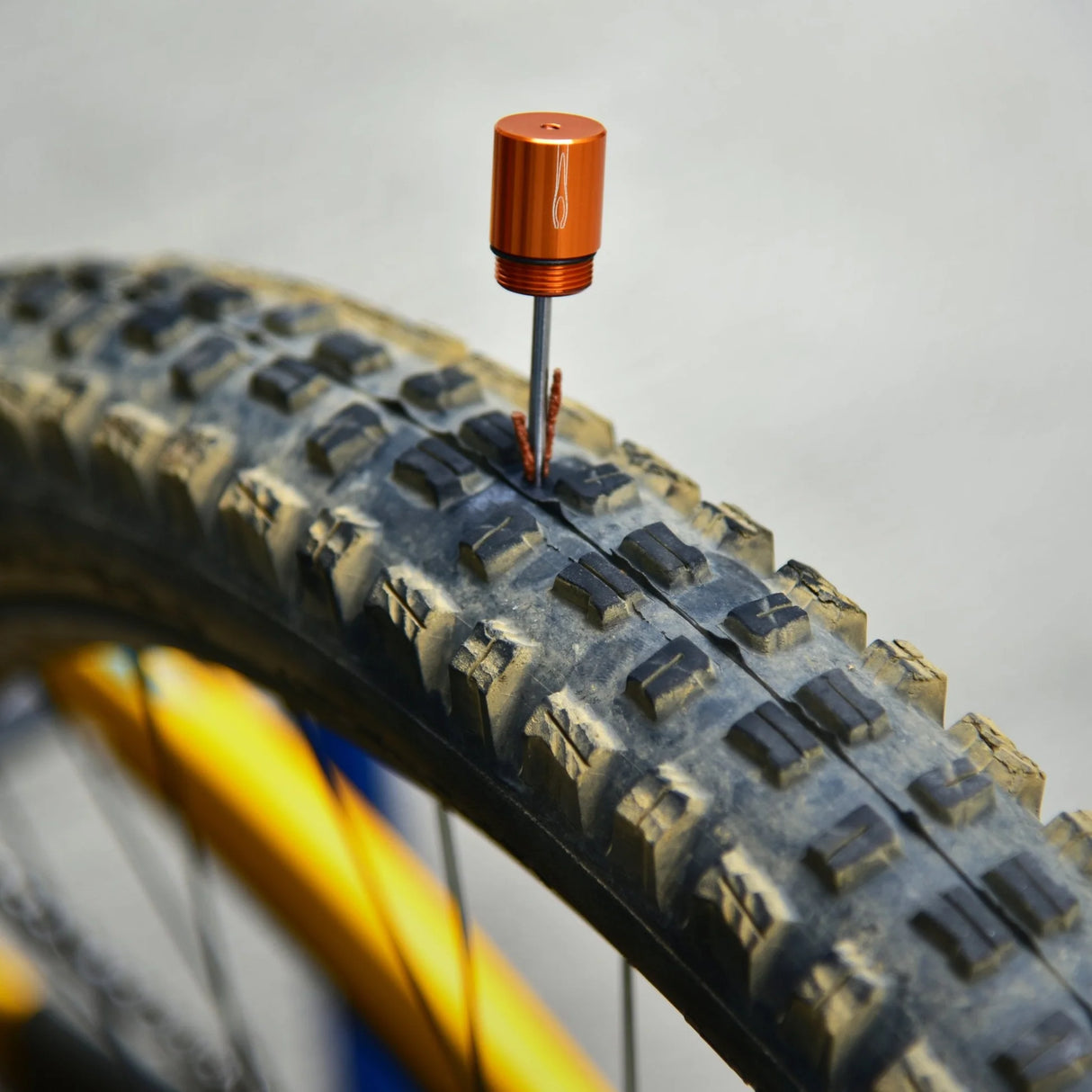 GRANITE STASH - TUBELESS Tyre plug kit
