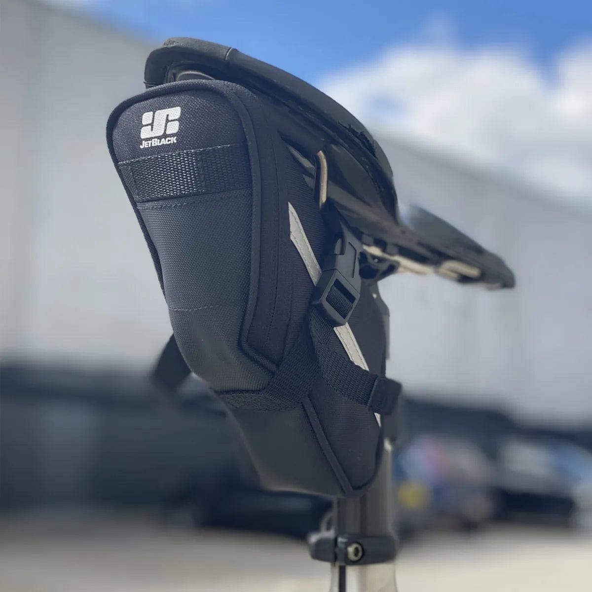 JetBlack JetRace Saddle Bag - Medium