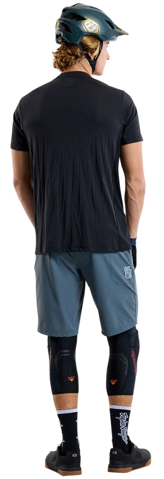 Troy Lee Designs SKYLINE SHORT SLEEVE RIDE TEE SIGNATURE BLACK BACK FACING MODEL