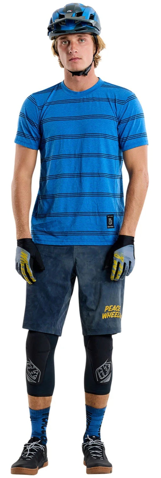 Troy Lee Designs SKYLINE TRAIL SHORT SHELL WASHED OUT DARK CLOUD FRONT FACING MODEL