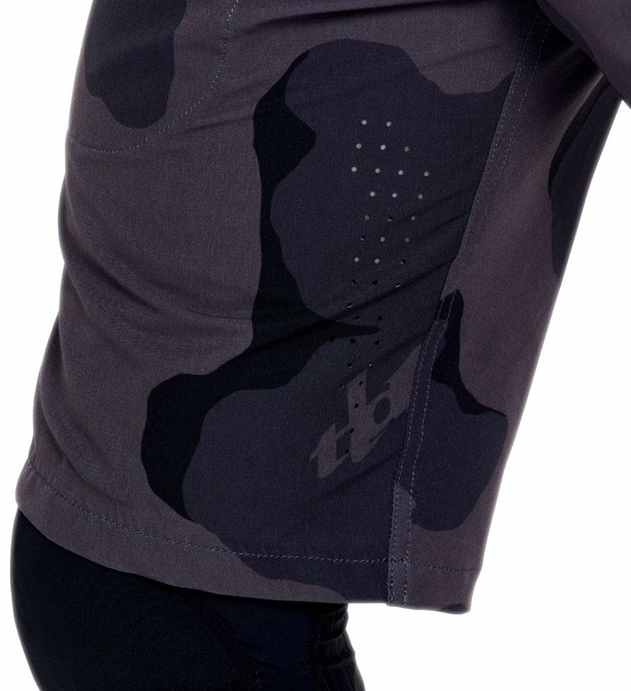 Troy Lee Designs Skyline Pro Short Shell Flow Camo Carbon DETAILS