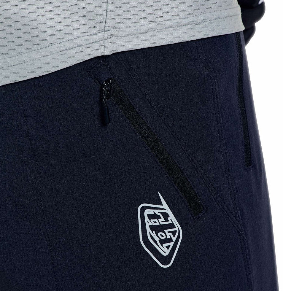 Troy Lee Designs Skyline Pro Air Short Shell Mono Carbon DETAILS