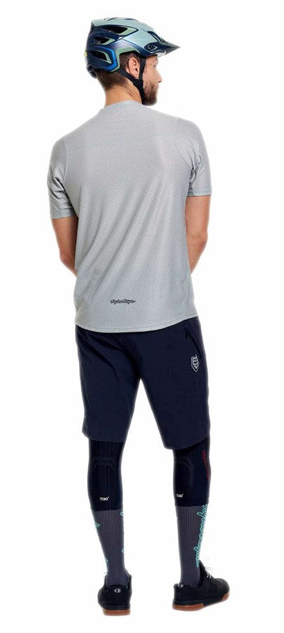 Troy Lee Designs Skyline Pro Air Short Shell Mono Carbon BACK FACING MODEL