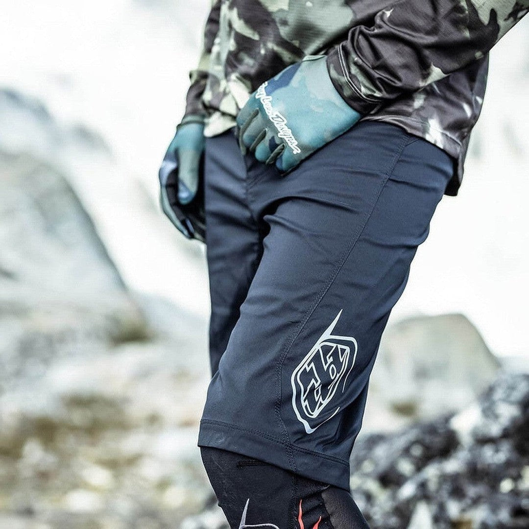 Troy Lee Designs Flowline Short - Black – Crooze