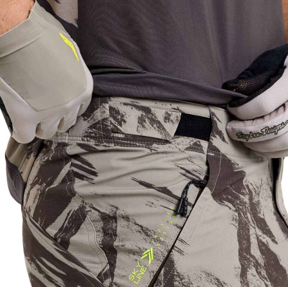 Troy Lee Designs Skyline 25.2 Elemental Short Shell Dark Earth DETAILS