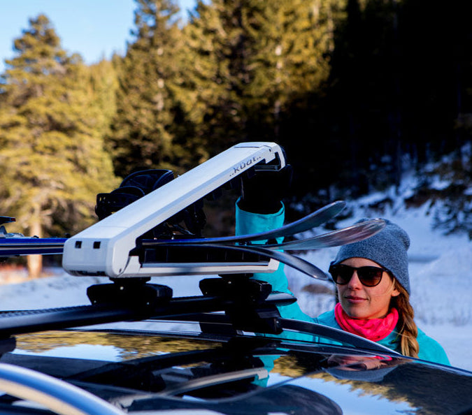 Küat Grip 4-Ski Rack Black Metallic with Grey Anodize