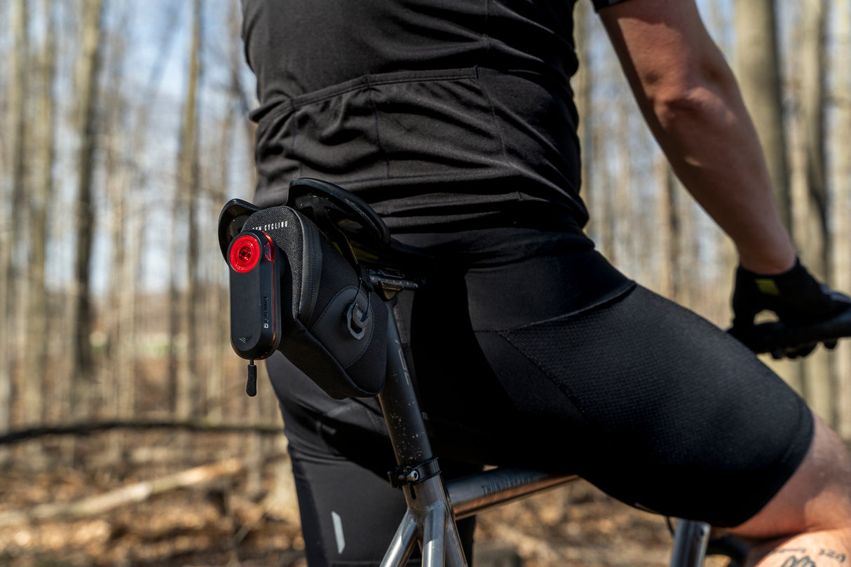 KOM Saddle Bag with ATOP Dial and Disc for Varia (Small)