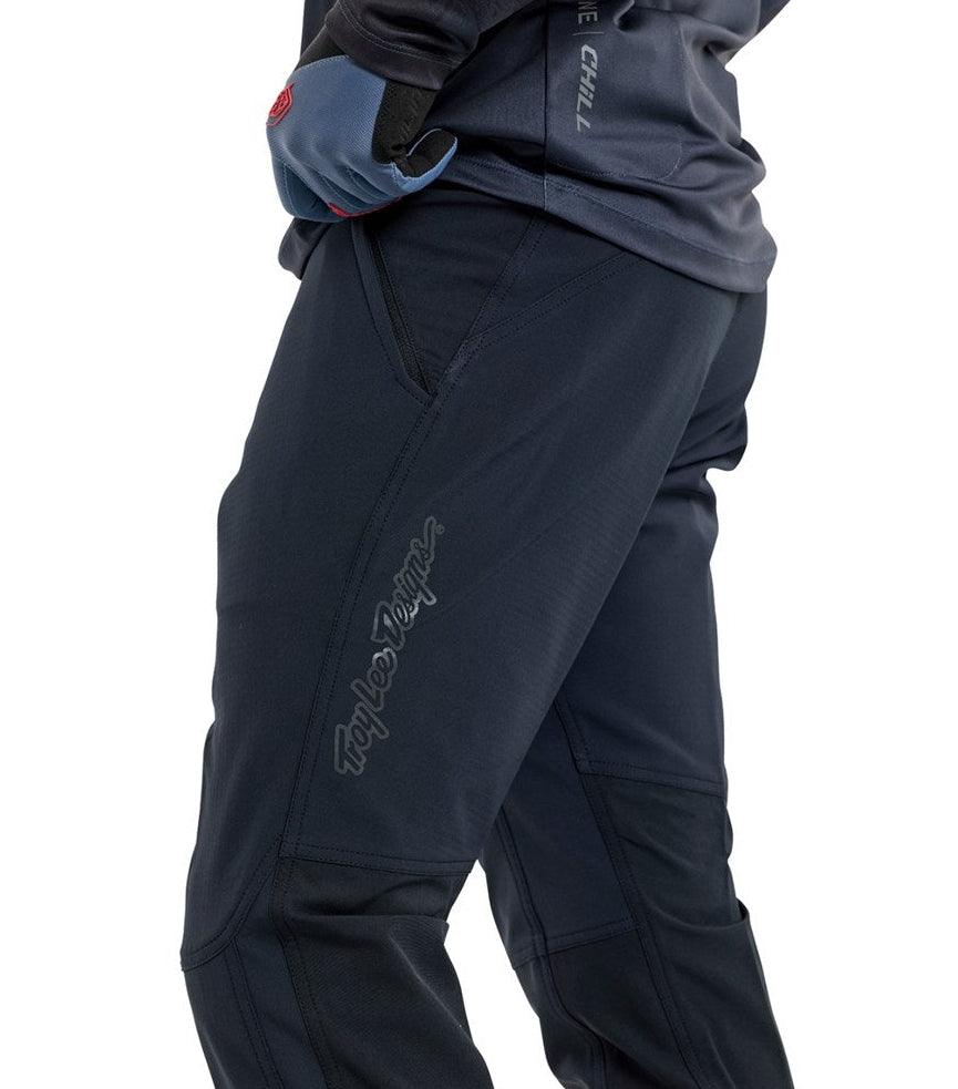 Troy Lee Designs Skyline Chill Pant 25.2 Mono Black DETAILS