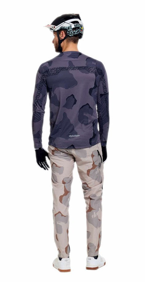 Troy Lee Designs Skyline Pro Long Sleeve Jersey Flow Camo Carbon BACK FACING MODEL