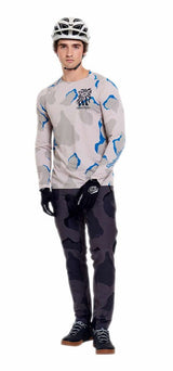 Troy Lee Designs Skyline Pro Air SS Jersey Mono Carbon Front Facing Model 