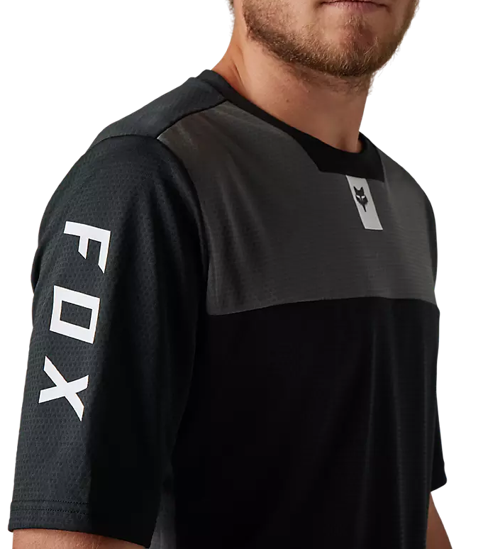 Fox Racing Defend Short Sleeve Jersey DETAILS