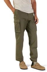 Fox SOURCE UTILITY PANT Olive Green SIDE FRONT FACING MODEL 