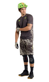 Troy Lee Designs Skyline SS Jersey 25.2 Elemental Dark Earth SIDE-FRONT FACING MODEL