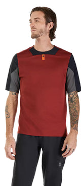 Fox Defend SS Jersey Rust FRONT FACING MODEL 