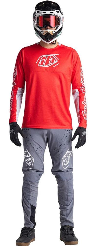 TROY LEE DESIGNS 24.1 SPRINT JERSEY ICON FIRE - RED FRONT FACING MODEL