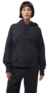 Fox Womens WORDMARK Oversized Fleece PO Black FRONT FACING MODEL
