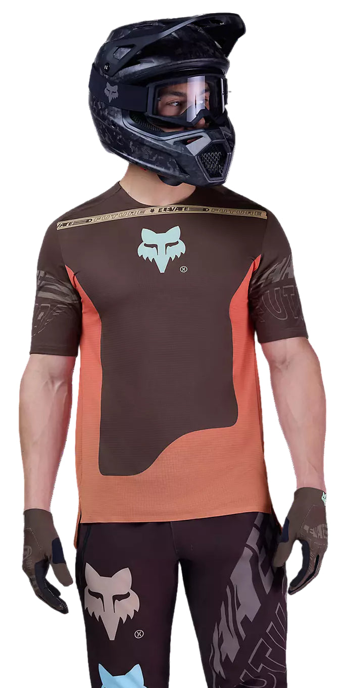 Fox Flexair SS Jersey Elevated Cocoa FRONT FACING MODEL