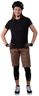 TROY LEE DESIGNS 24.1 Womens LILIUM SS JERSEY - BLACK FRONT FACING MODEL