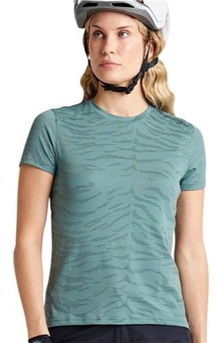 TROY LEE DESIGNS 24.1 Womens LILIUM SS JERSEY TIGER JACQUARD STEEL GREEN FRONT FACING MODEL