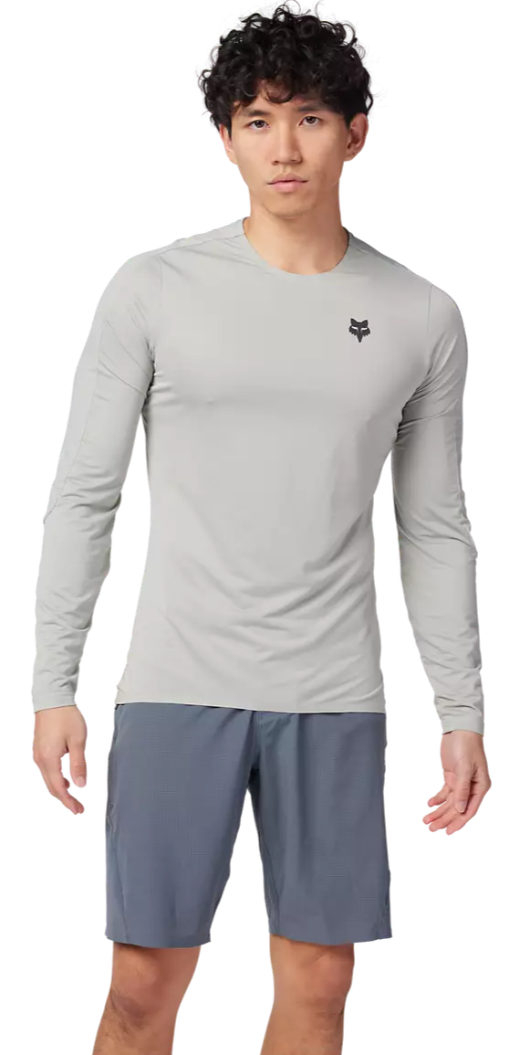 Fox Flexair Ascent LS Jersey Grey Vintage FRONT FACING MODEL