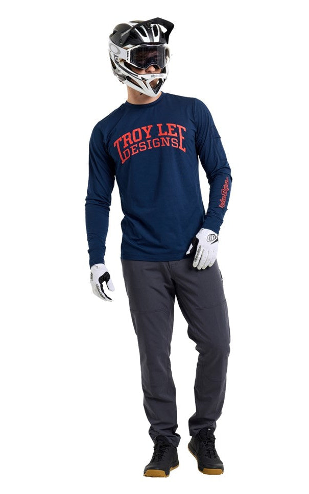 Troy Lee Designs Ruckus Long Sleeve Ride Tee 25.2 Gravity Club Midnight FRONT FACING MODEL