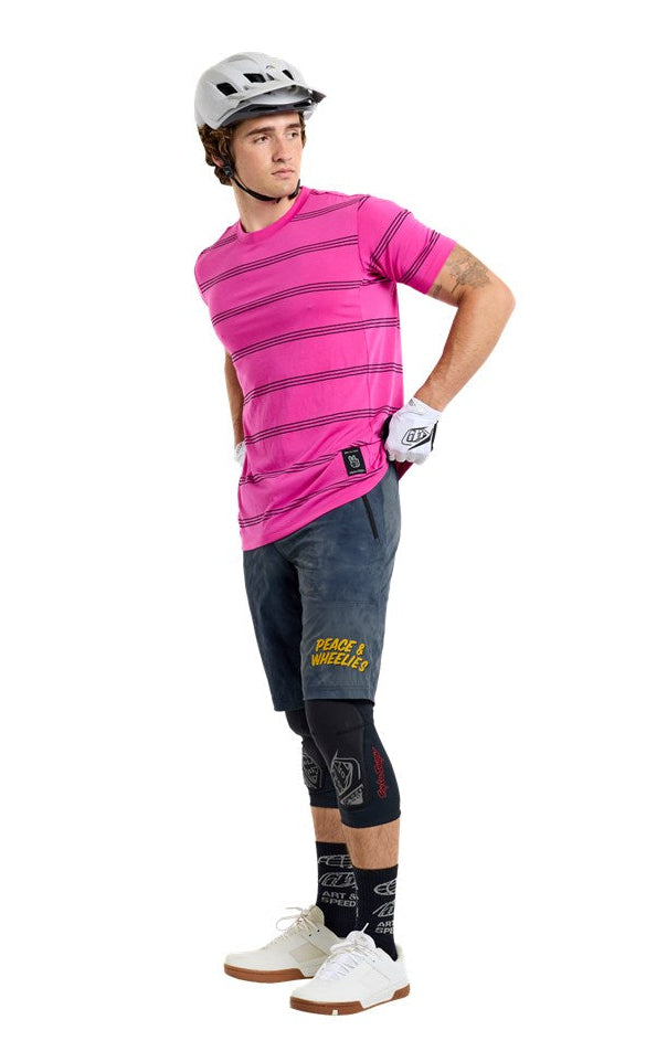 Troy Lee Designs Skyline SS Ride Tee 25.2 Washed Out Party Pink SIDE-FRONT FACING MODEL