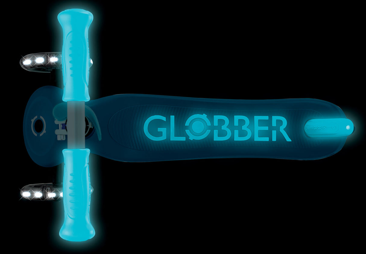 Globber Primo Plus Scooter with Glow Lights