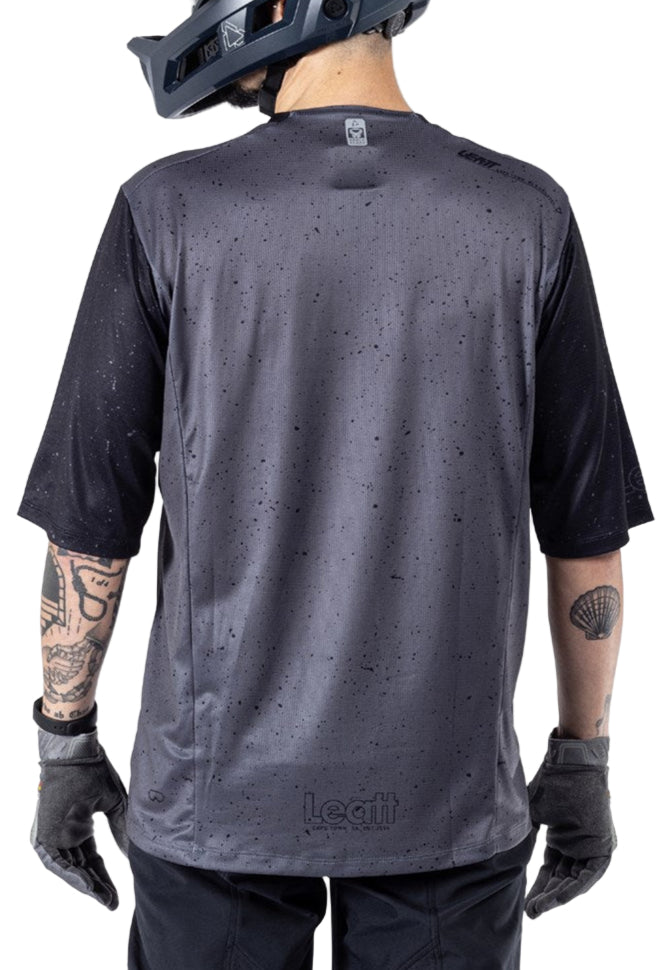 Leatt MTB Enduro 3.0 Jersey Graphite BACK FACING MODEL