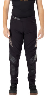 Leatt MTB Gravity 4.0 Stealth Pants FRONT FACING MODEL