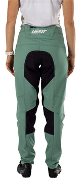 Leatt MTB Gravity 4.0 Women's Pants Lagoon back facing model