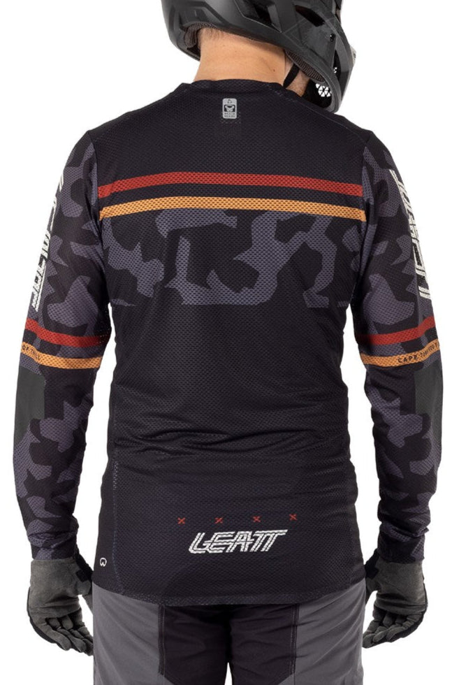 Leatt MTB Gravity 4.0 Jersey Black BACK FACING MODEL