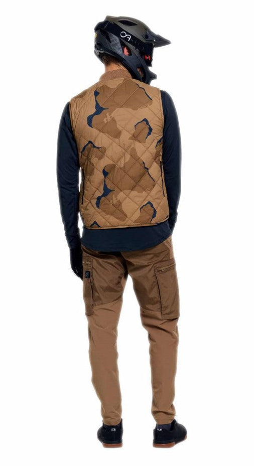 Troy Lee Designs Ruckus Ride Vest Flow Camo Sienna BACK FACING MODEL