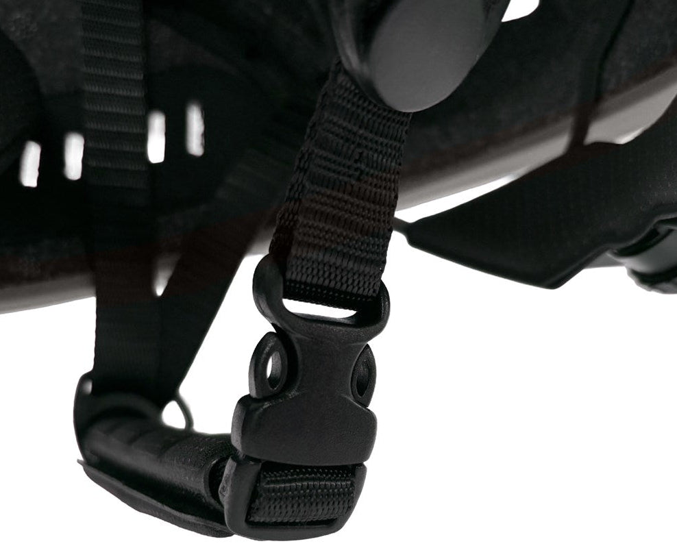 Azur KFF1 Helmet Black/Silver