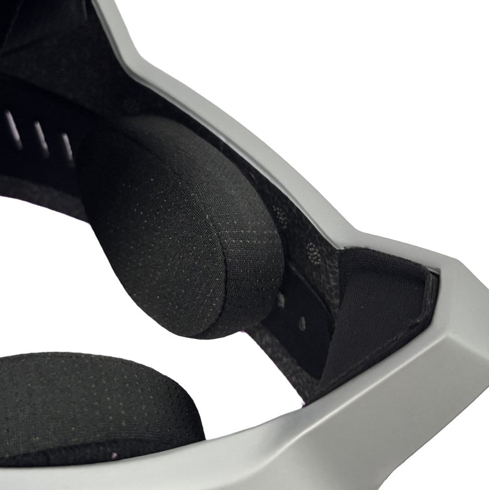 Azur KFF1 Helmet Black/Silver