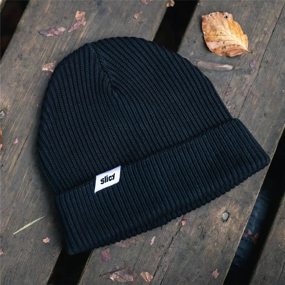 Slicy Fisherman Beanie Black Hat