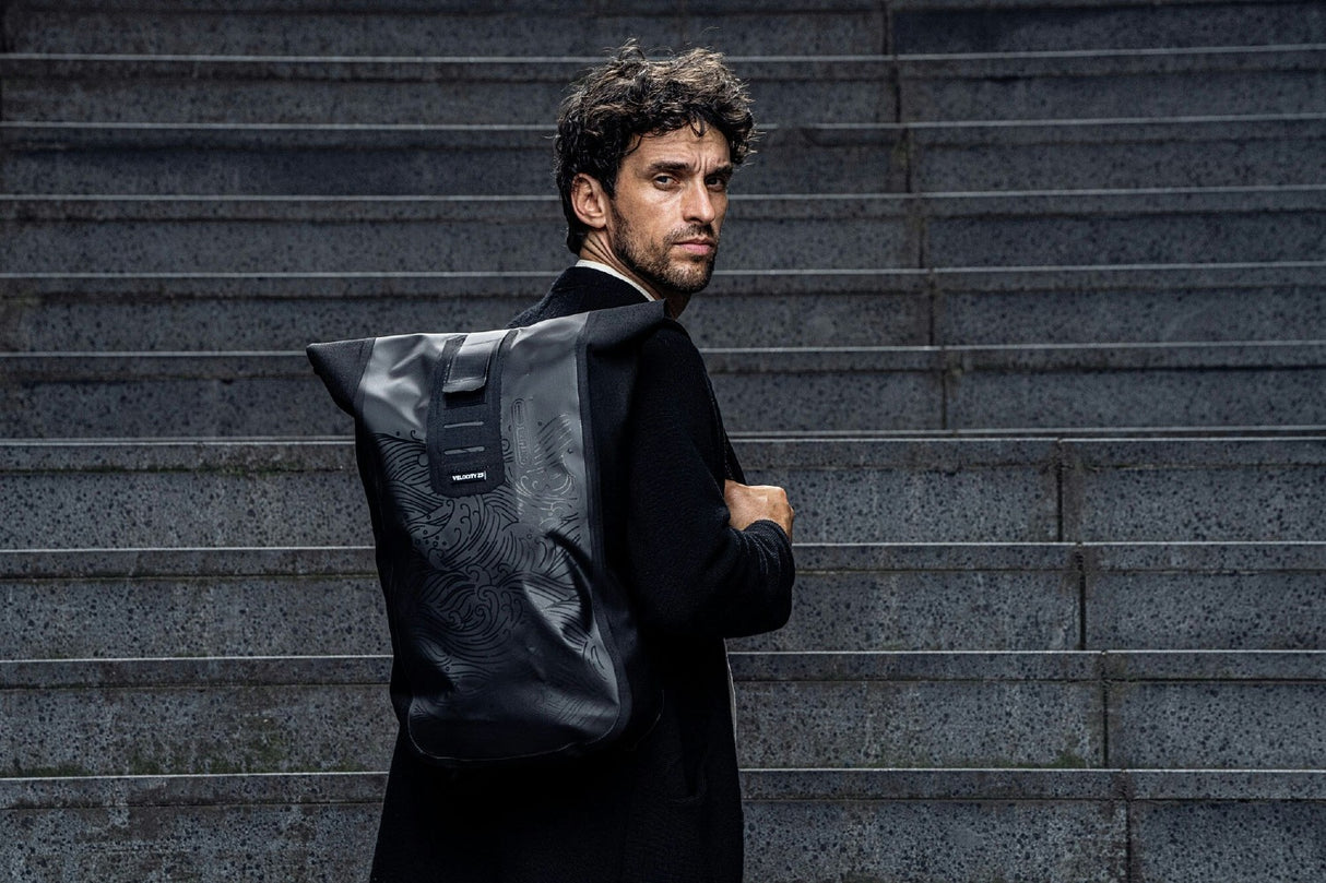 ORTLIEB VELOCITY DESIGN WAVES: BLACK MATT BACKPACK