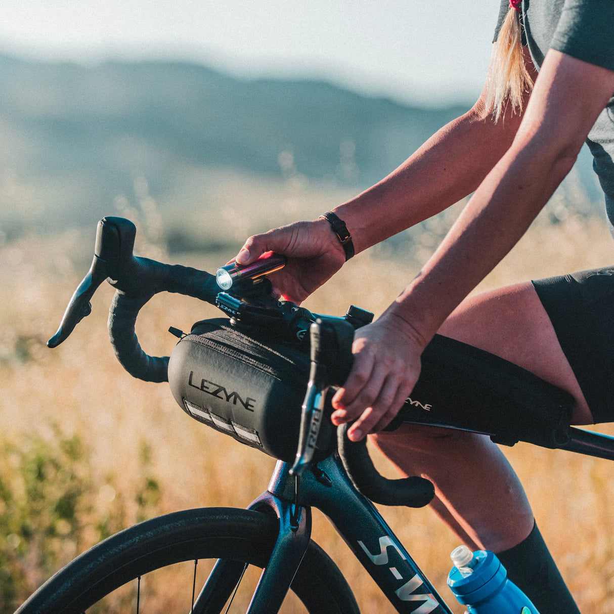 Lezyne HARD CADDY 2.2L Semi-Rigid Handlebar Bag, Water Resistant