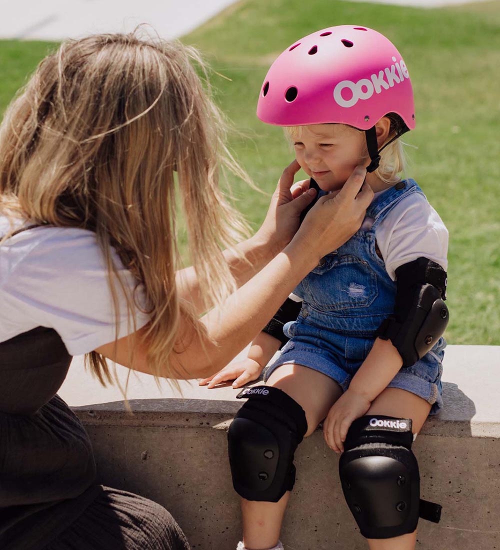 Ookkie Helmet Pink