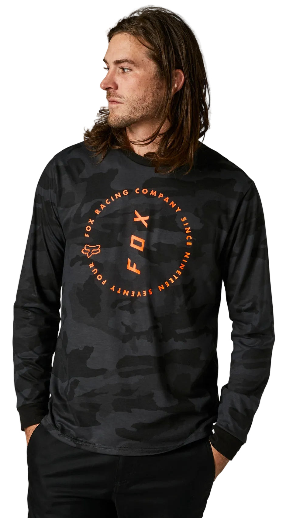 Fox CLEAN UP CAMO Long Sleeve TECH TEE Black Camo FRONT FACING MODEL